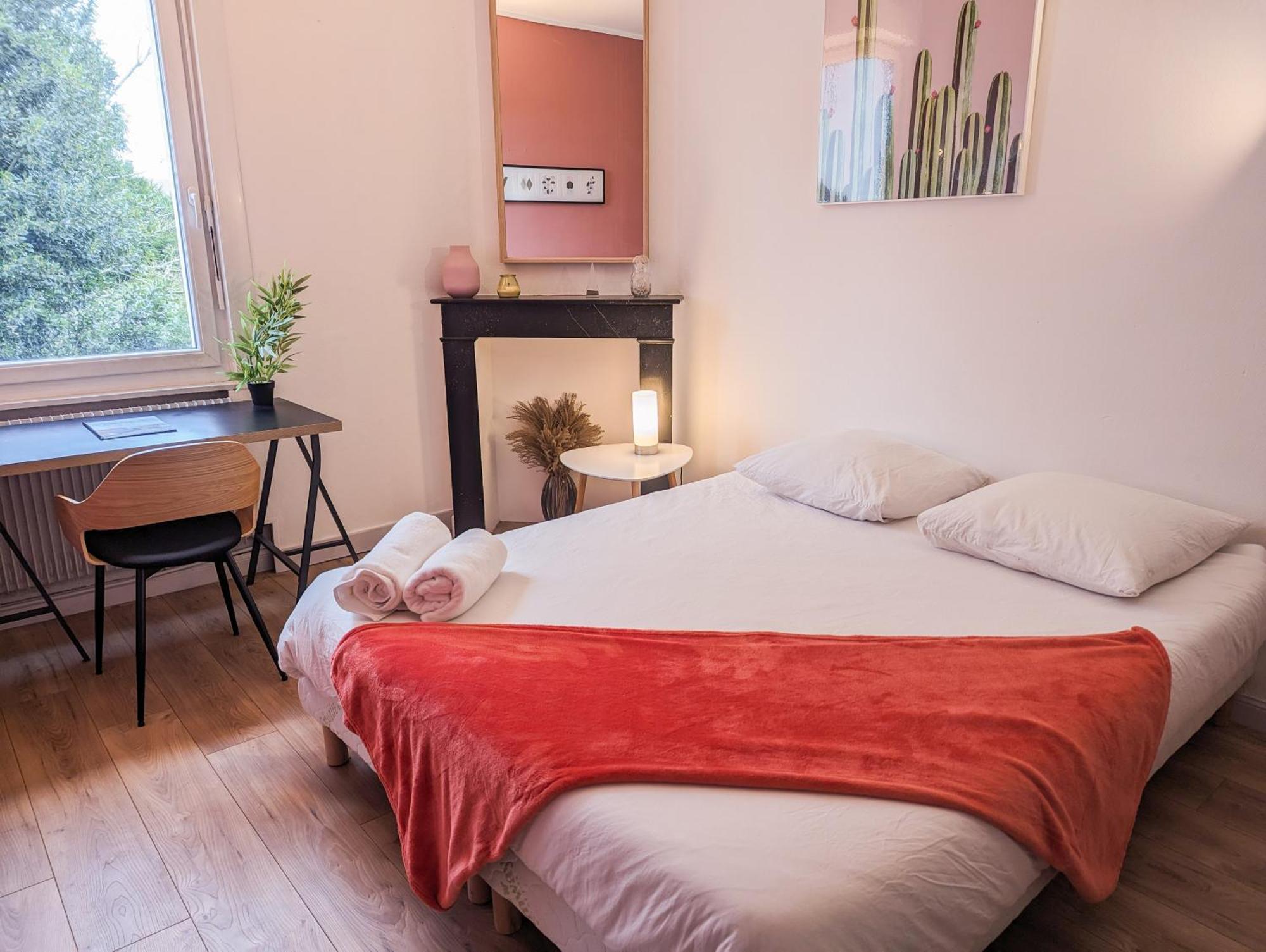 Le Cocon Bleu - Appartement Calme - Parking Gratuit - Fibre Arras Exterior foto